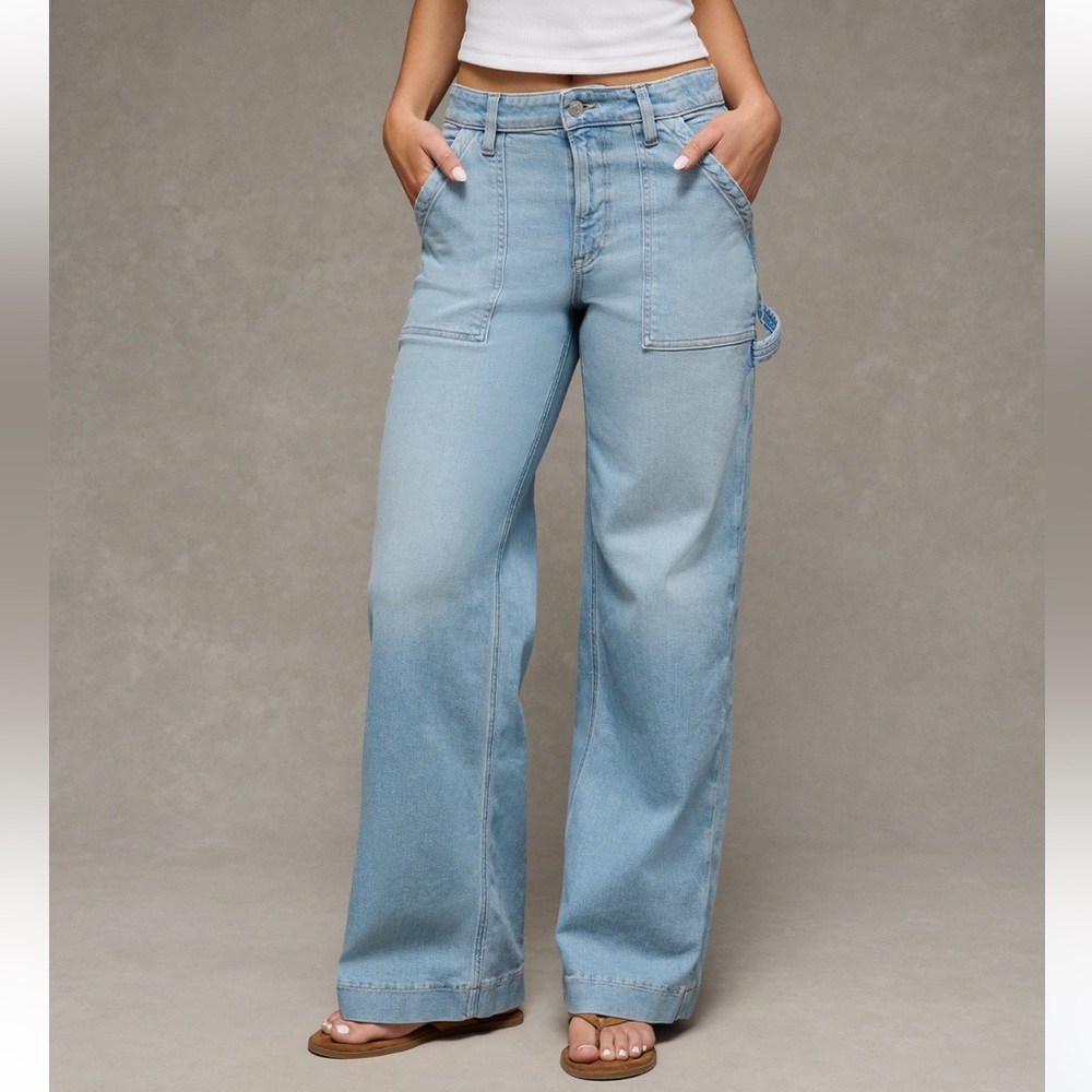 AE Dreamy Drape Stretch Super High-Waisted Baggy Wide-Leg
Jean
